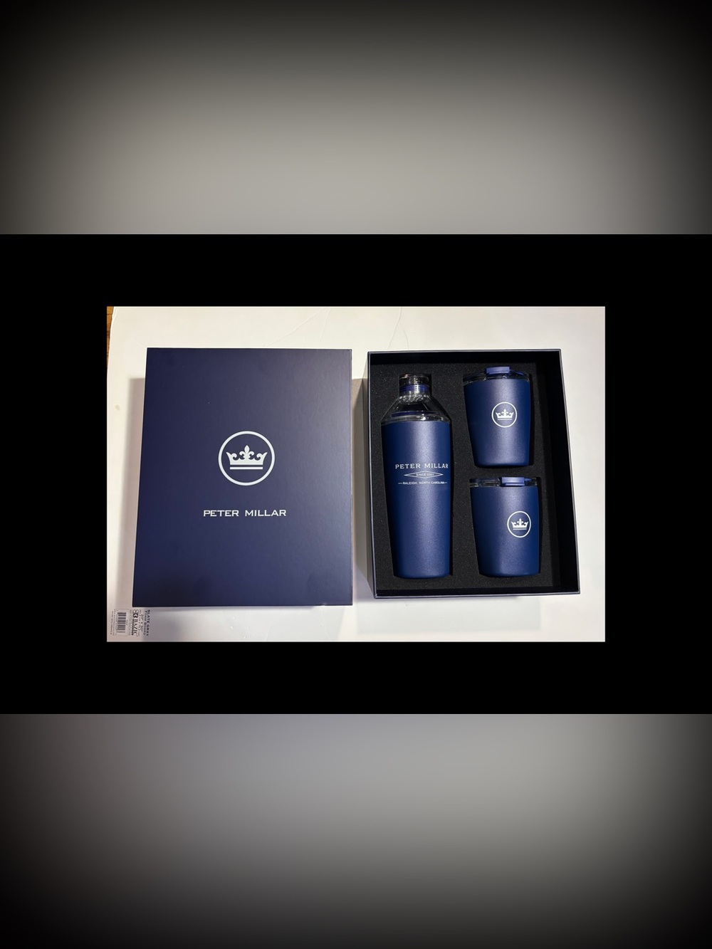 Peter Millar Cocktail Shaker and Tumblers Set NEW never used. open box! New